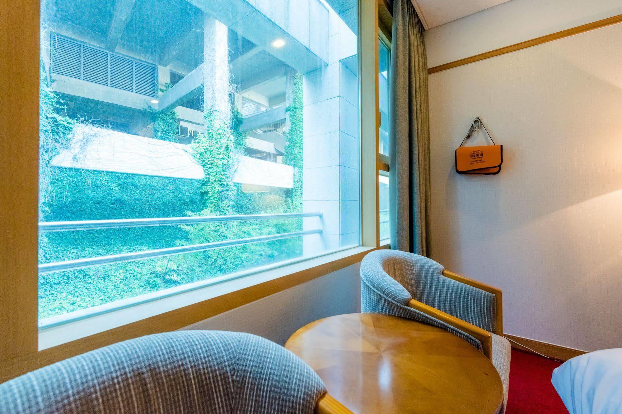 Hotel Homefourest Geoje Esterno foto
