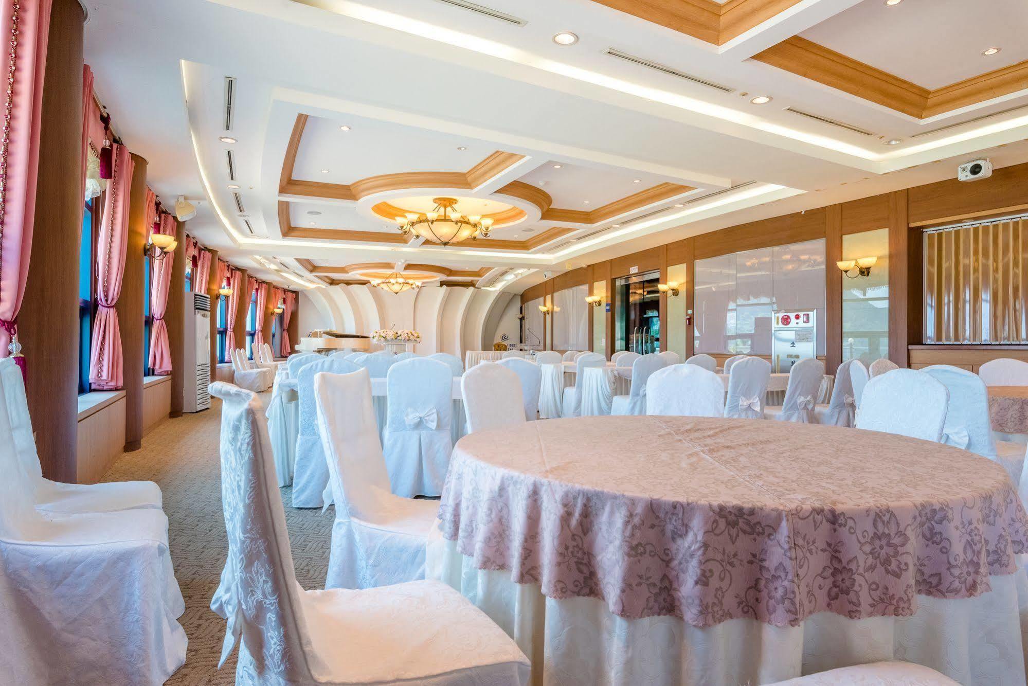 Hotel Homefourest Geoje Esterno foto